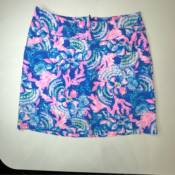 Lilly Pulitzer Jonas high-waisted Women's Skort Blue/Pink floral, SZ 6. Like new - Picture 1 of 8